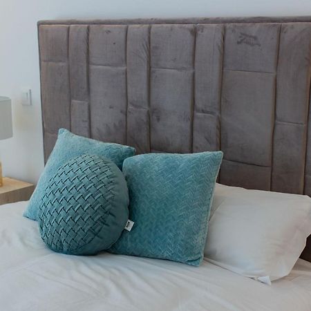Stunning Apartment W/ Free Parking By Lovelystay Porto Eksteriør billede