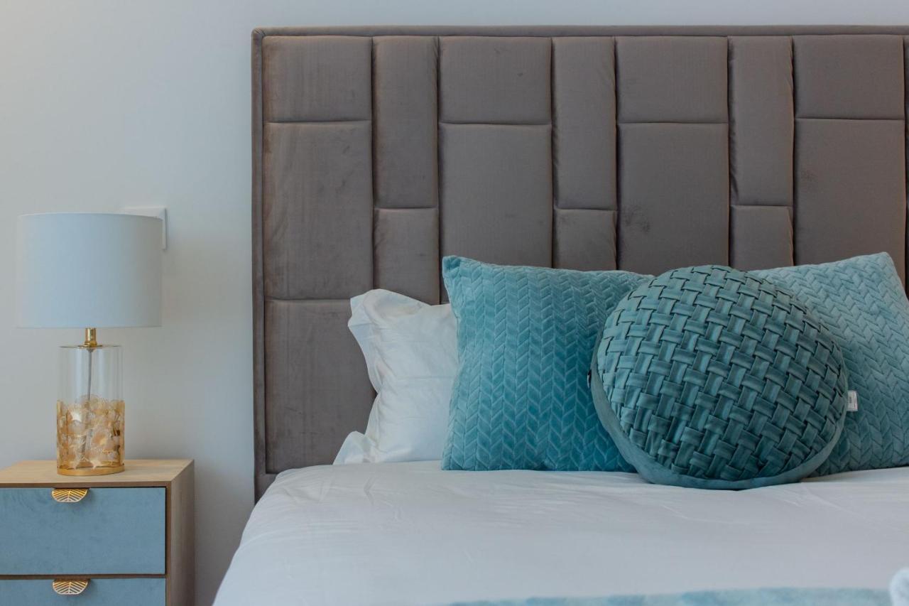 Stunning Apartment W/ Free Parking By Lovelystay Porto Eksteriør billede